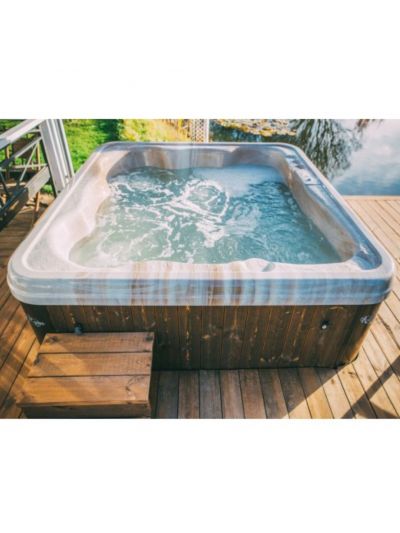 4. All-Inclusive Whirlpool 2,2m